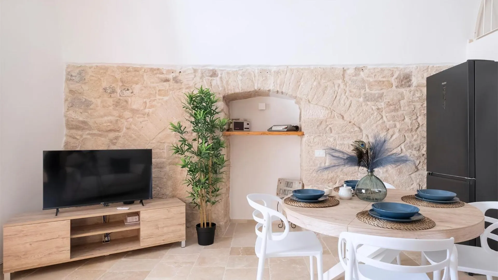 Holiday home Semper Invictus Apartment - Palazzo Framarino Dei Malatesta - XIV Century Giovinazzo