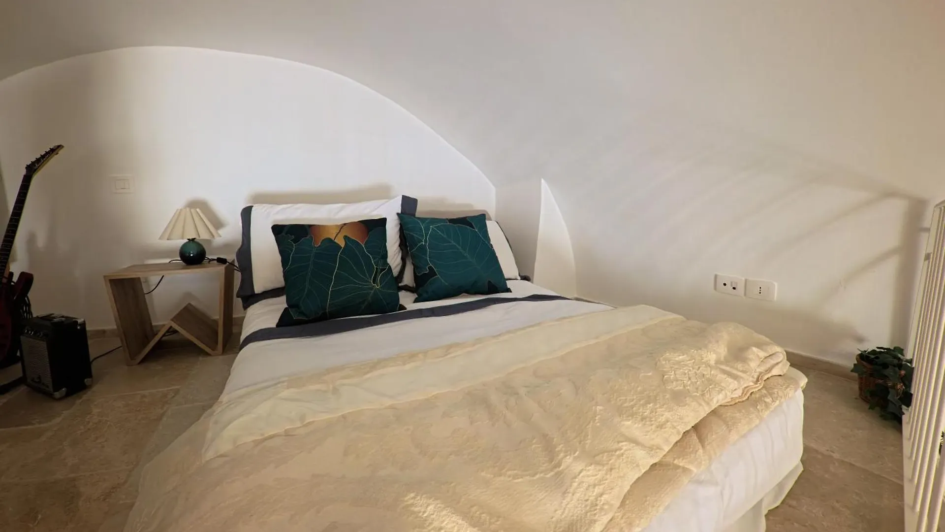 Semper Invictus Apartment - Palazzo Framarino Dei Malatesta - XIV Century Giovinazzo Italy