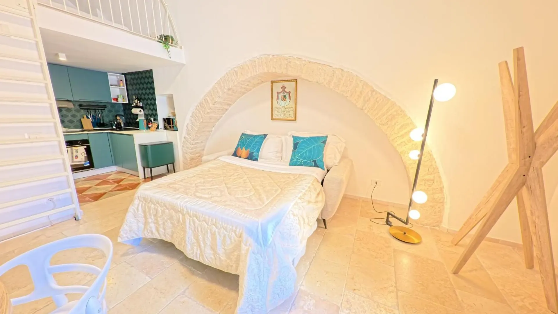 Semper Invictus Apartment - Palazzo Framarino Dei Malatesta - XIV Century Giovinazzo