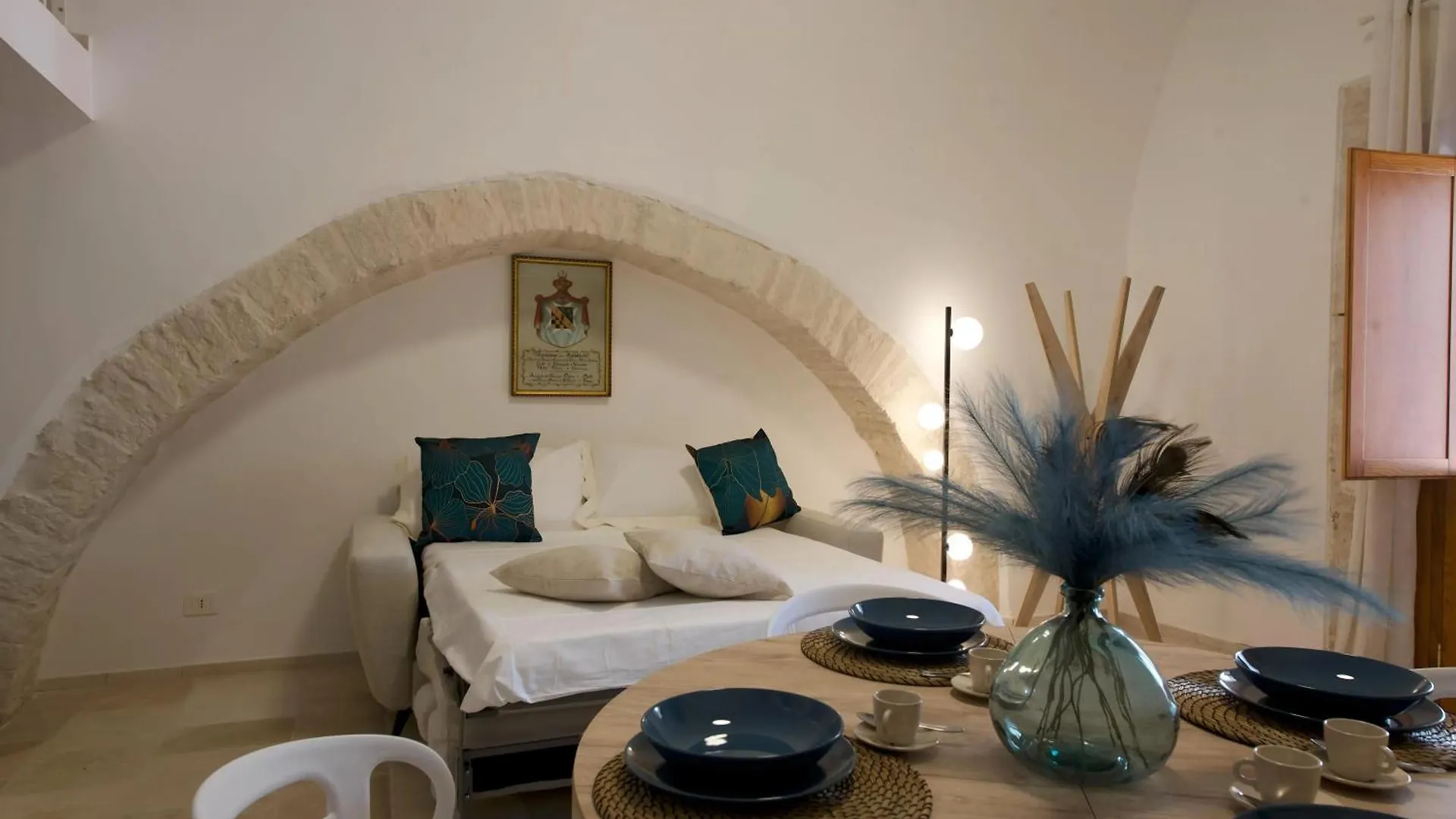 Semper Invictus Apartment - Palazzo Framarino Dei Malatesta - XIV Century Giovinazzo