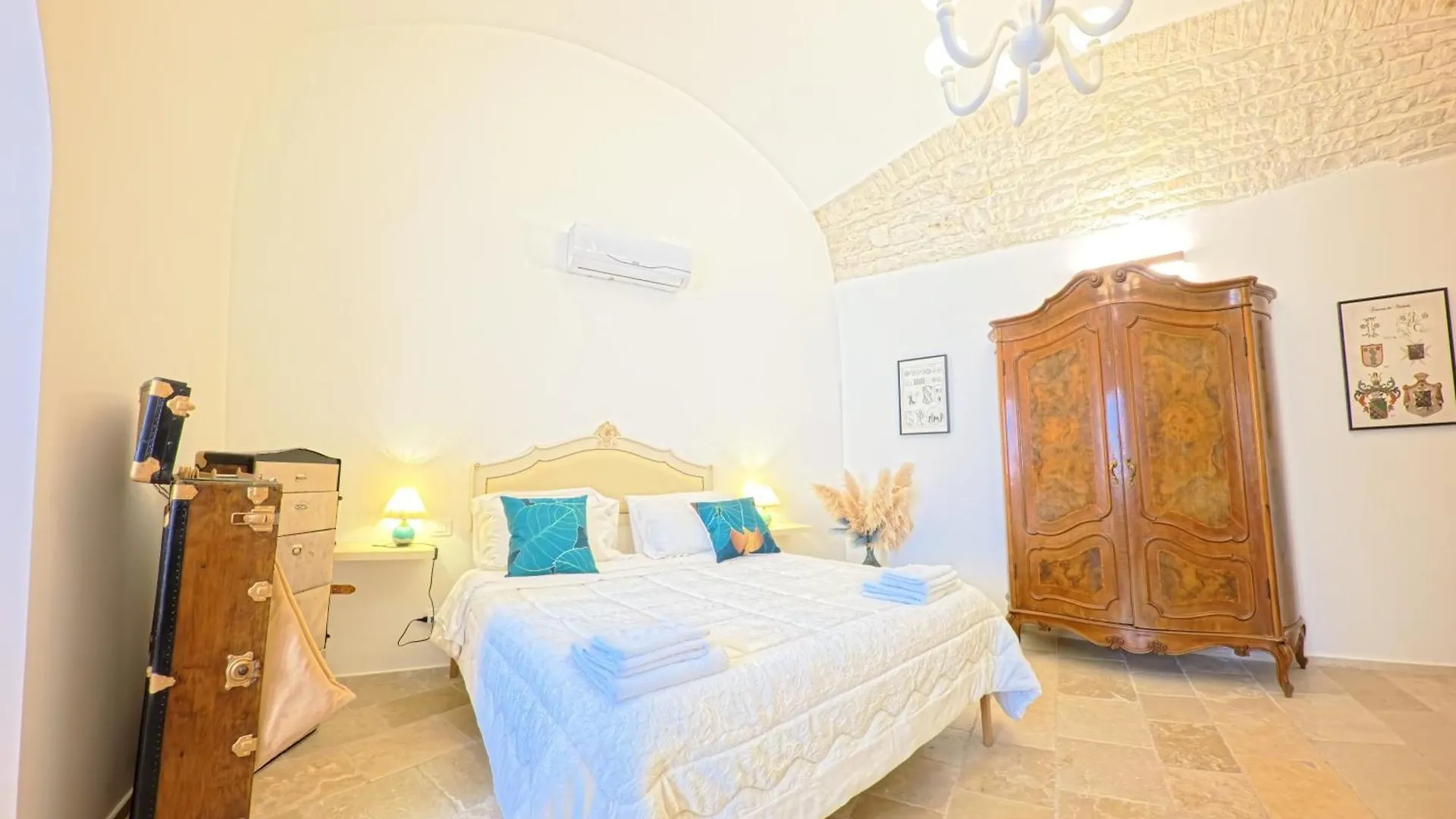Holiday home Semper Invictus Apartment - Palazzo Framarino Dei Malatesta - XIV Century Giovinazzo